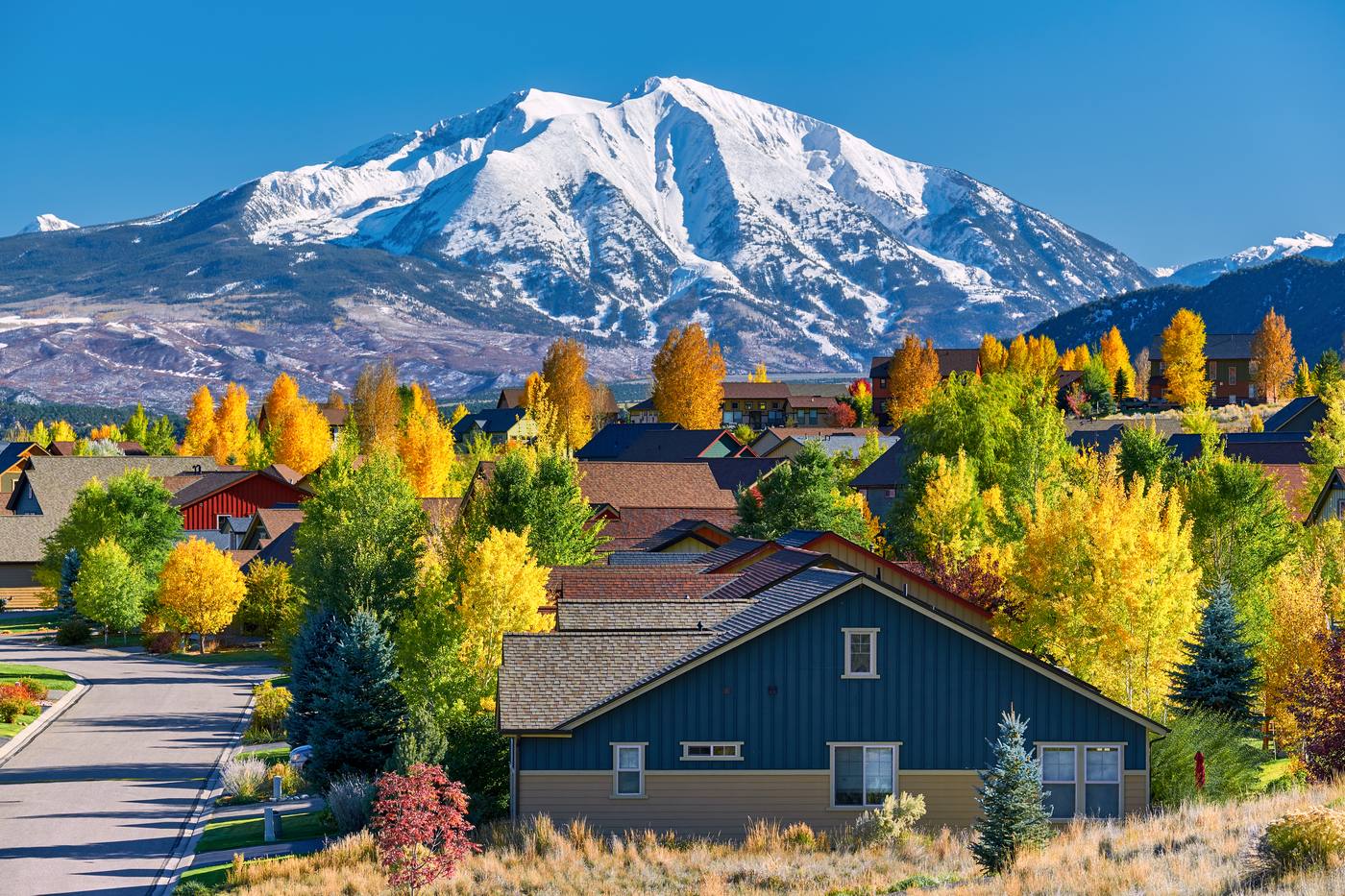 Residential neighborhood in Colorado during autumn